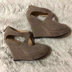 Grey wedge shoes